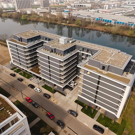 Апарт отель Rioca Hafeninsel Posto 8 Оффенбах Экстерьер фото